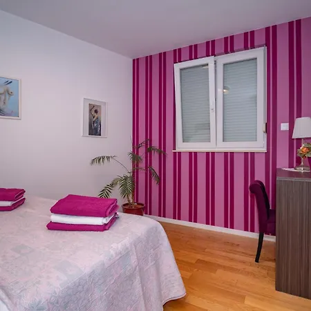 Saga Lägenhet Split